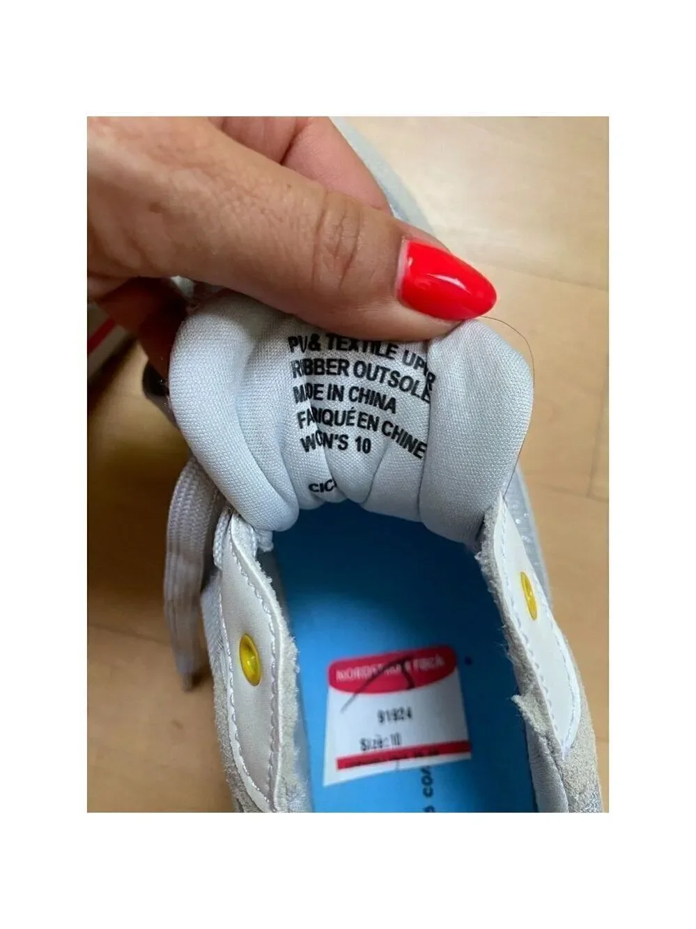 RELIGIOUS Comfort BNWOT sneaker women sz 10 colorblock lace up retro-inspired